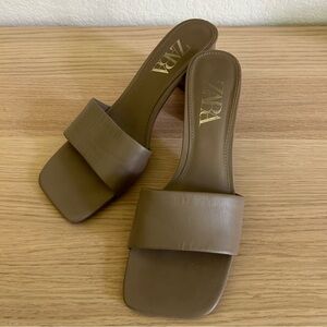 Zara taupe flats